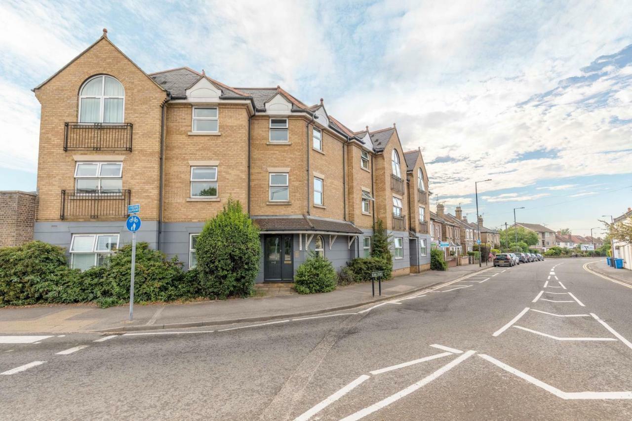 Modern Apartment Within Short Walk Of The Castle, High Street And Long Walk - Free Parking Windsor Exterior foto